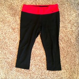 Nike Capri yoga pants